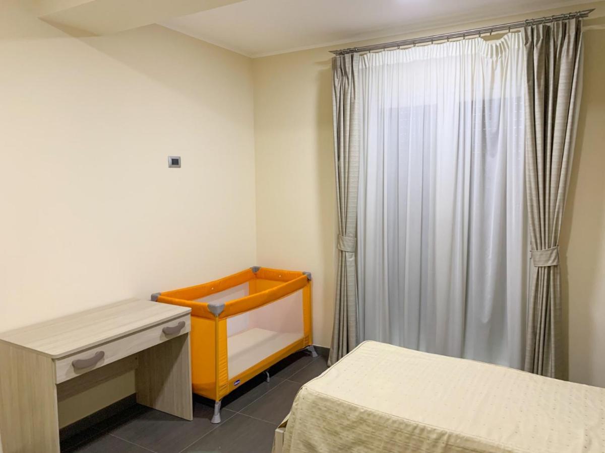 Bla Bla B&B Taurianova Bagian luar foto