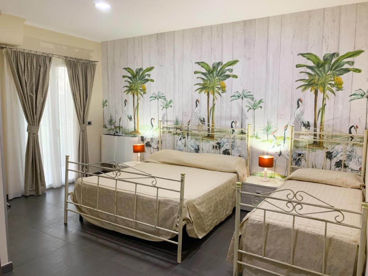 Bla Bla B&B Taurianova Bagian luar foto