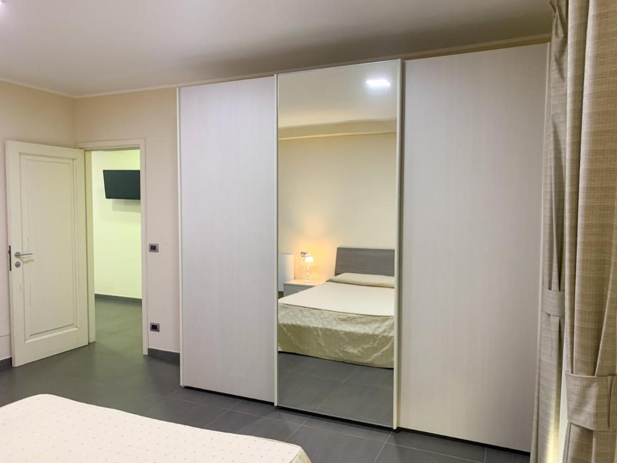 Bla Bla B&B Taurianova Bagian luar foto