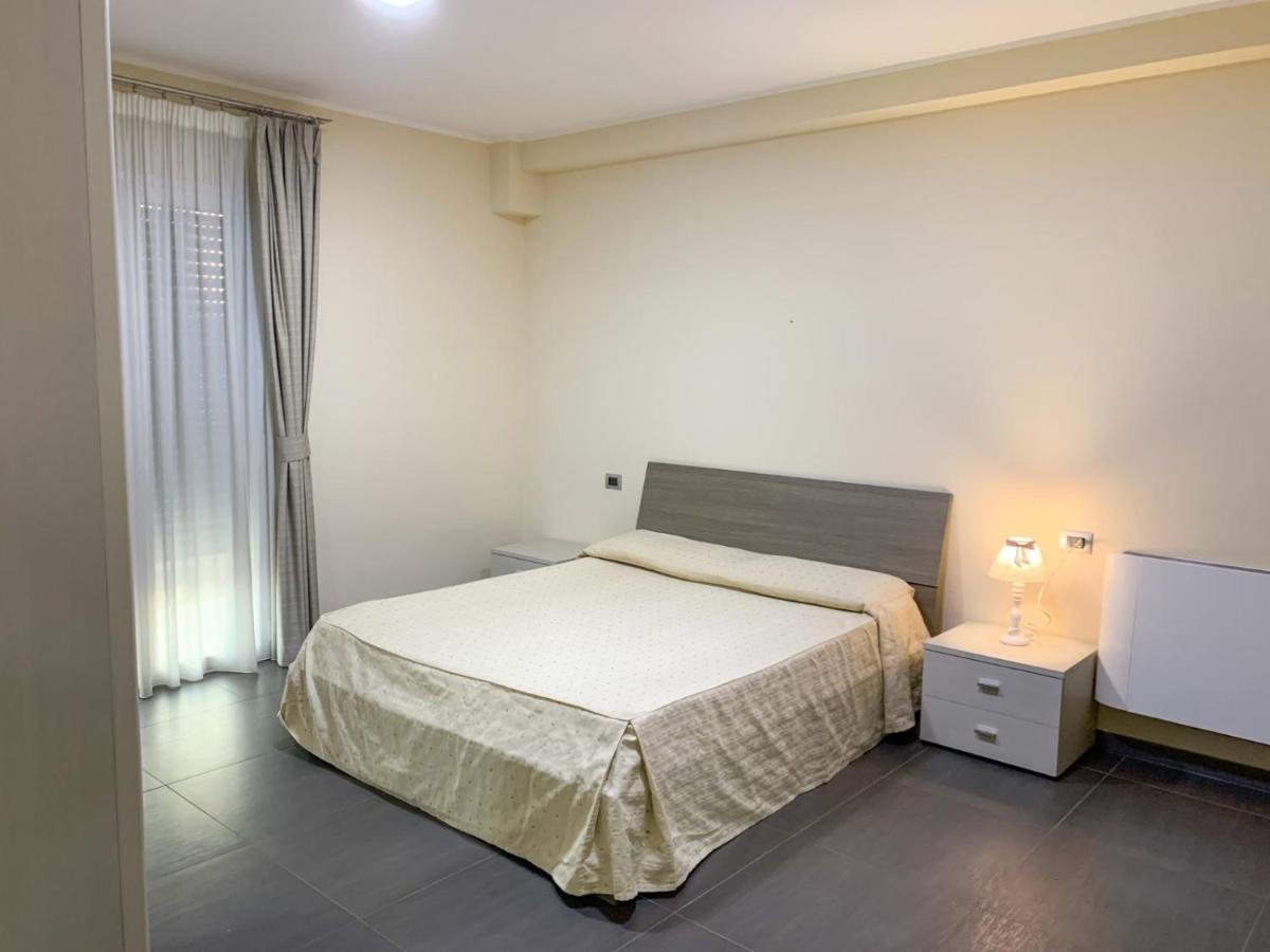 Bla Bla B&B Taurianova Bagian luar foto